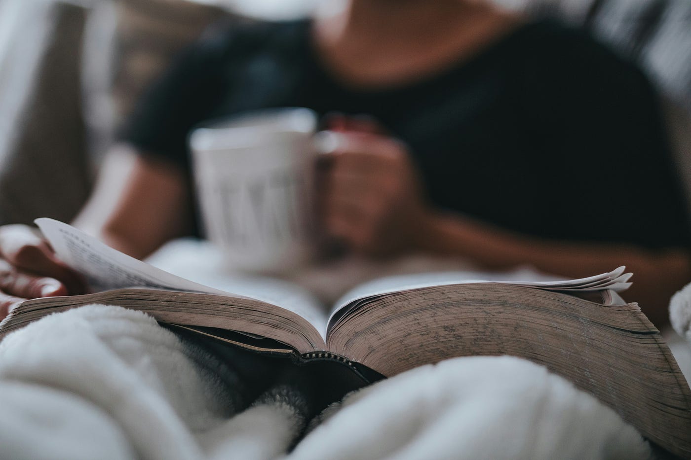 Dreamlike Story Journeys: Online Romantic Fiction Platforms Offering Heartfelt Literary Entertainment Anytime